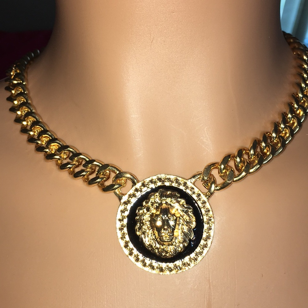 Necklace - Picture 2 of 5